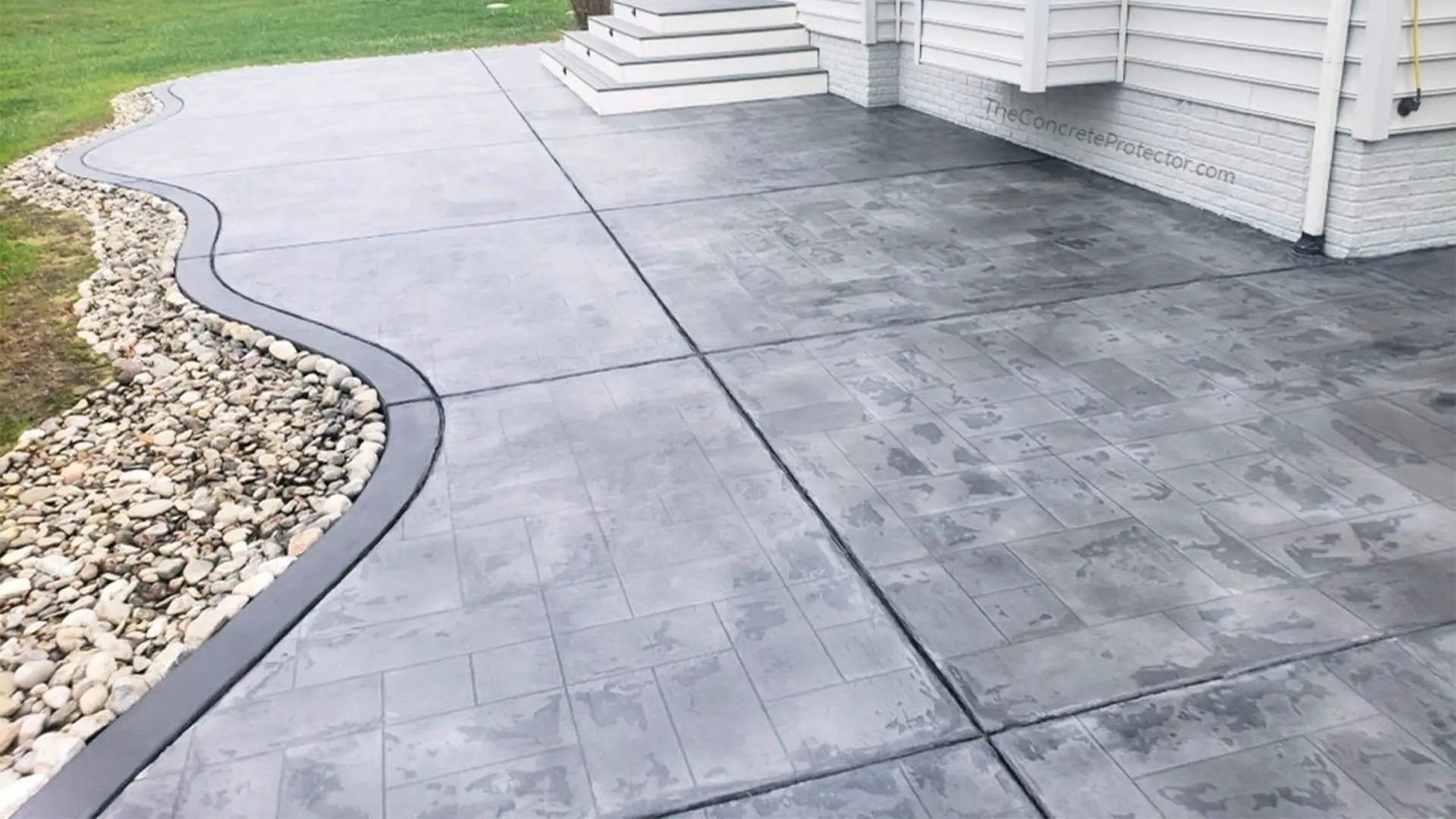 CP_Ashlar-Slate-Patio.webp