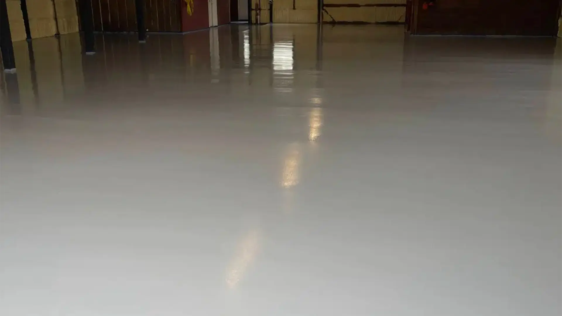 Resinous-Epoxy-Garage-Floor-After.webp